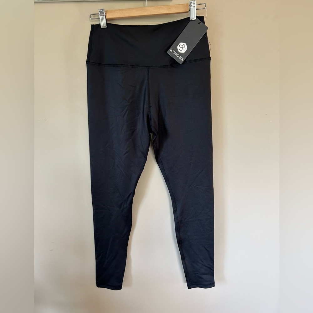 NWT High Waisted Yoga Leggjngs Size M